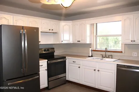 8648 Emerald Isle Circle S Jacksonville FL 32216