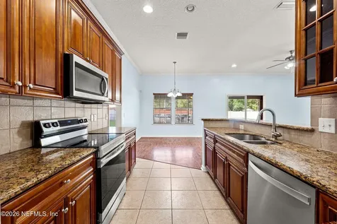 9251 Spider Lily Lane Jacksonville FL 32219