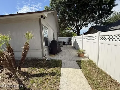 1829 Ashmore Green Drive Jacksonville FL 32246