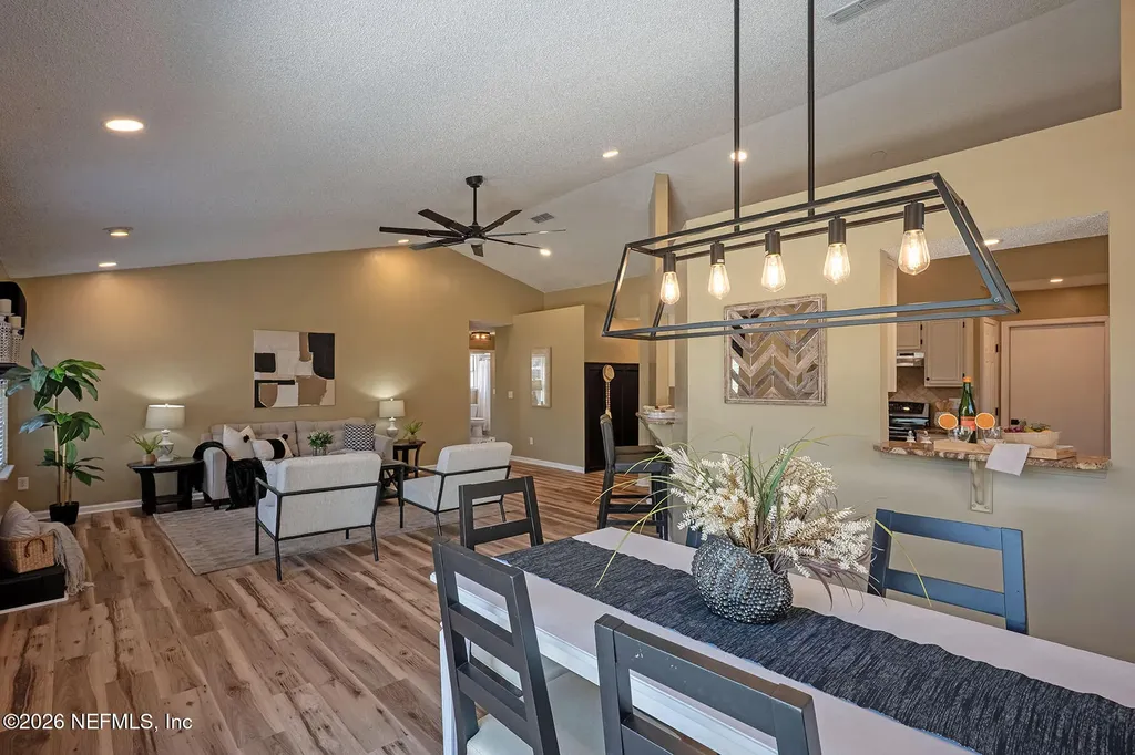 7443 Amandas Crossing Drive N Jacksonville FL 32244