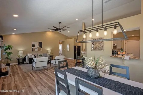 7443 Amandas Crossing Drive N Jacksonville FL 32244