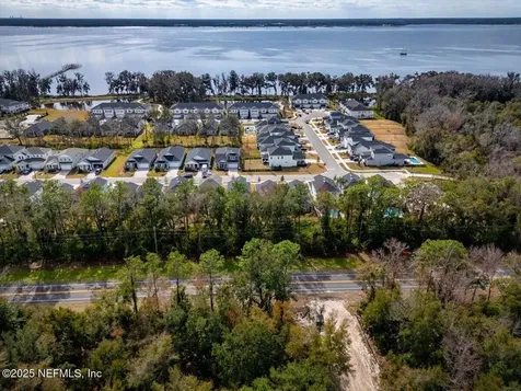 196 Zephyr Drive St. Johns FL 32259