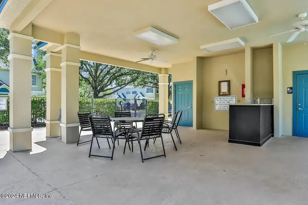 13703 Richmond Park Drive N Jacksonville FL 32224