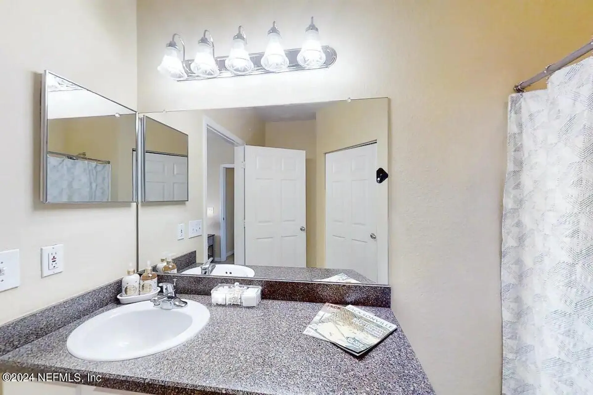 13703 Richmond Park Drive N Jacksonville FL 32224