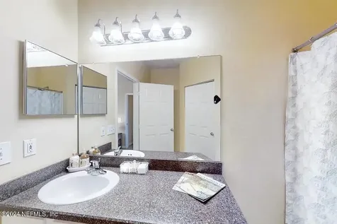 13703 Richmond Park Drive N Jacksonville FL 32224