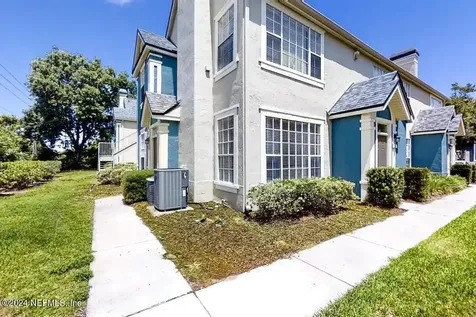 13703 Richmond Park Drive N Jacksonville FL 32224