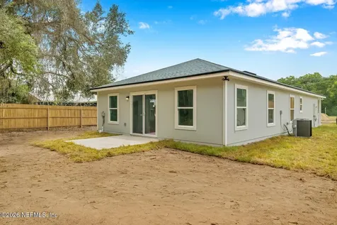 110 Big Apple Road East Palatka FL 32131