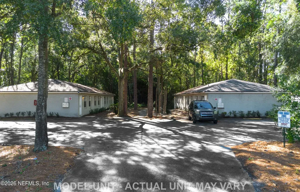 5424 101st Street Jacksonville FL 32210