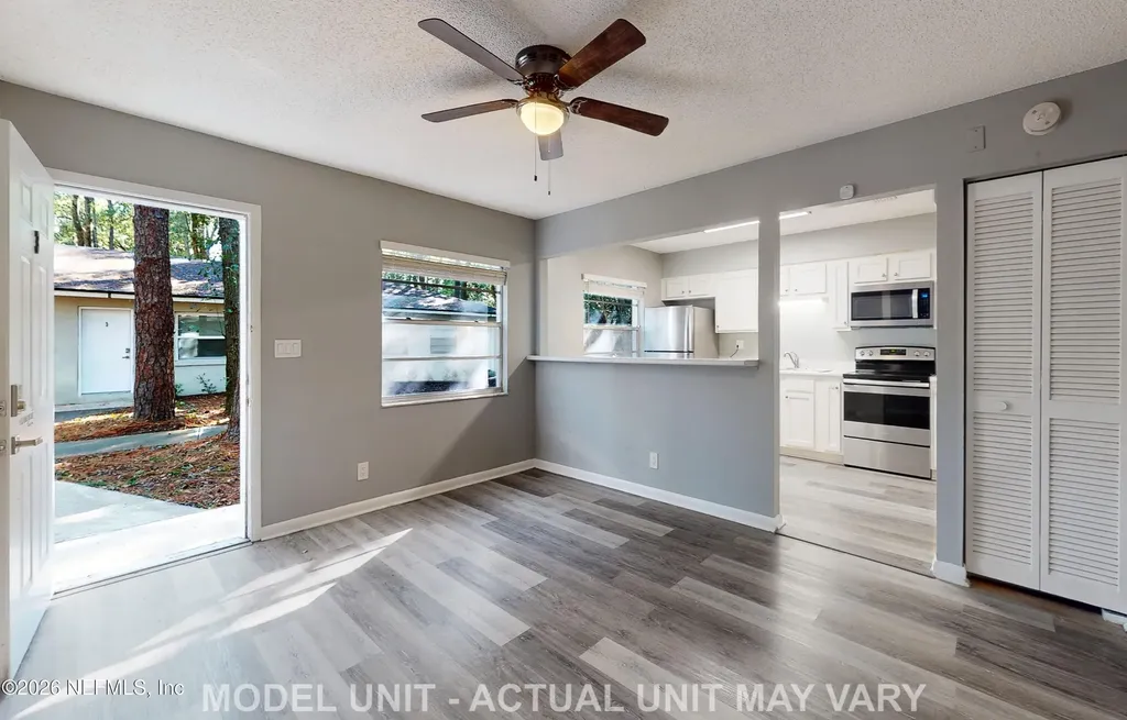 5424 101st Street Jacksonville FL 32210