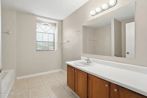 8761 Pinevalley Lane Jacksonville FL 32244