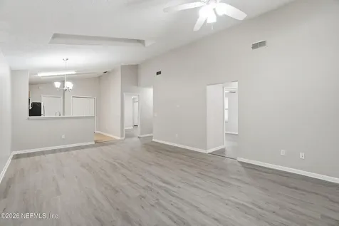 8761 Pinevalley Lane Jacksonville FL 32244