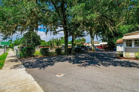 69 W Macclenny Avenue Macclenny FL 32063