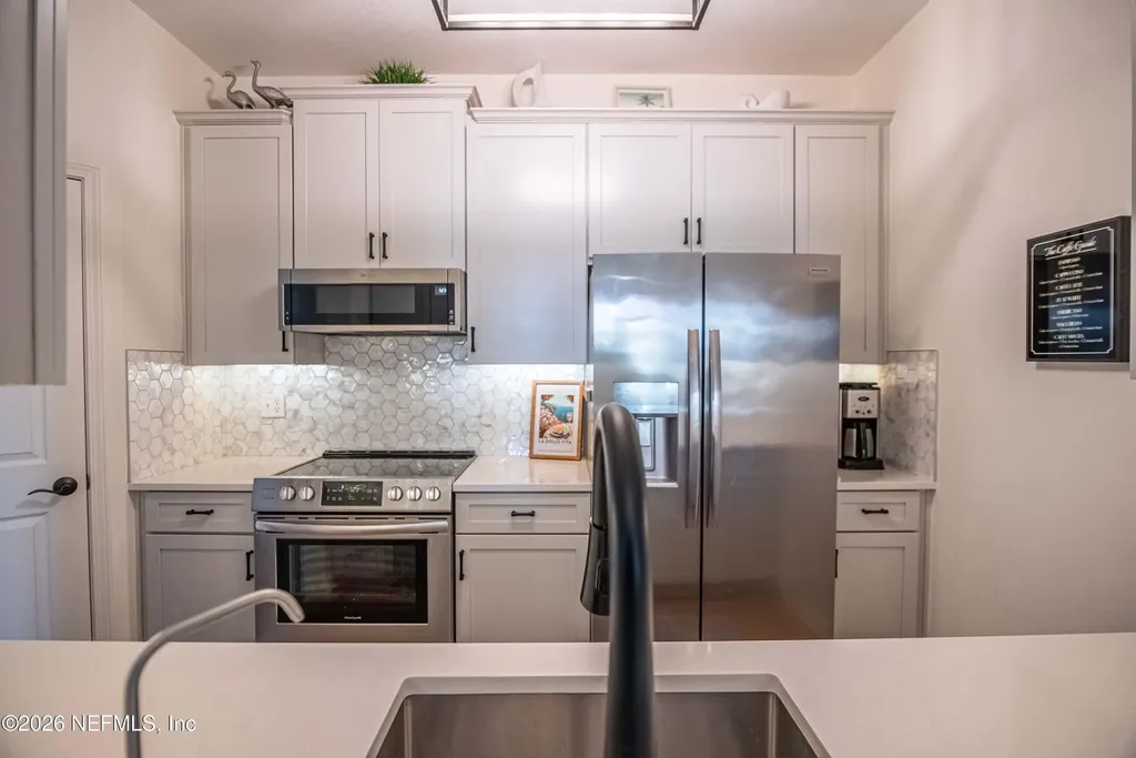 7990 Baymeadows Road E Jacksonville FL 32256