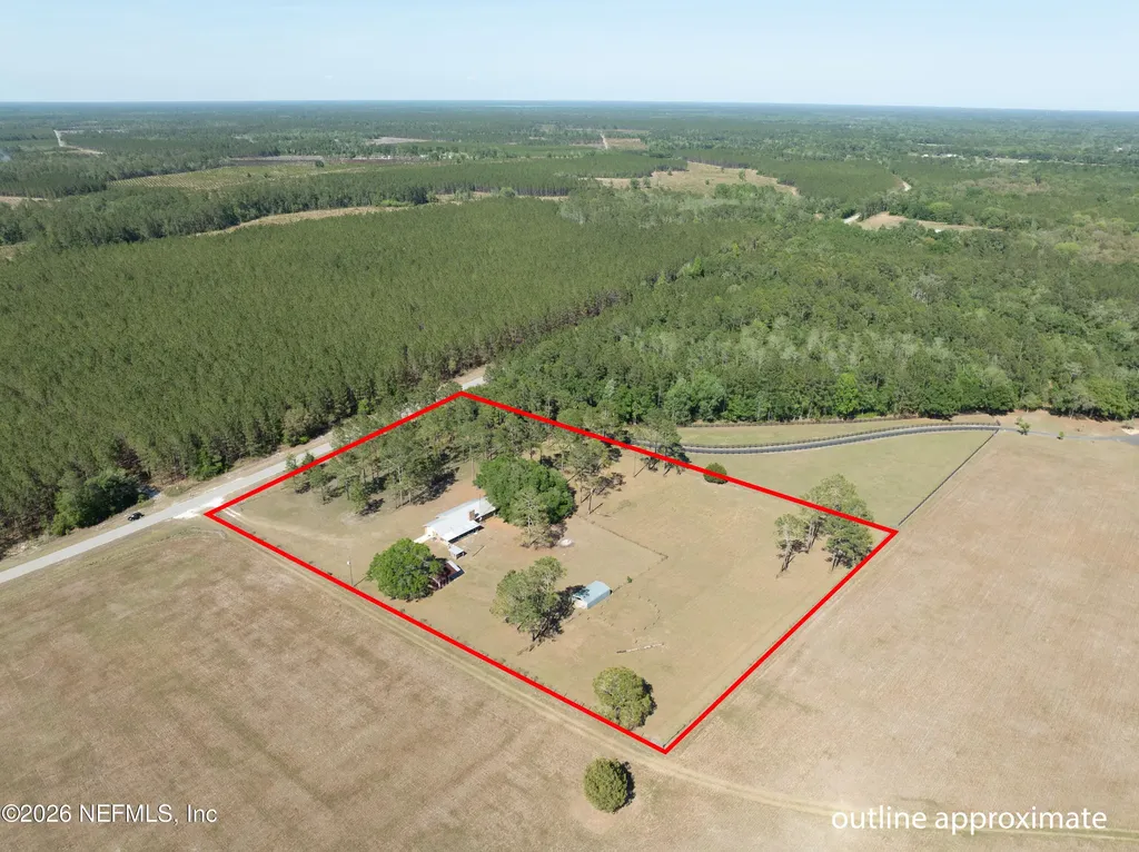 13296 SW County Road 231 Brooker FL 32622