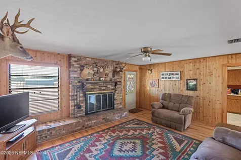 13296 SW County Road 231 Brooker FL 32622