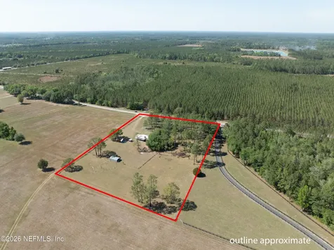 13296 SW County Road 231 Brooker FL 32622