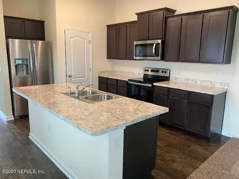 8256 Meadow Walk Lane Jacksonville FL 32256
