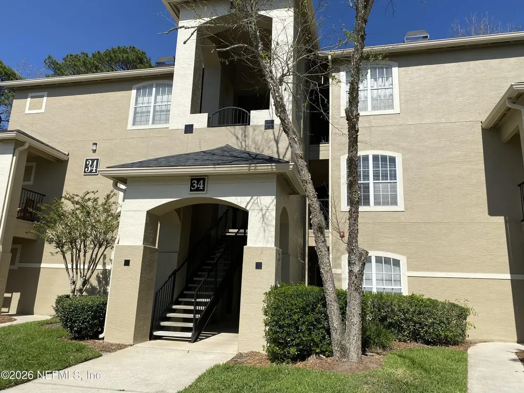 1655 The Greens Way Jacksonville Beach FL 32250