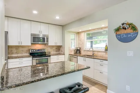114 Magnolia Drive East Palatka FL 32131