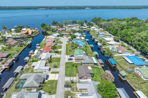 114 Magnolia Drive East Palatka FL 32131