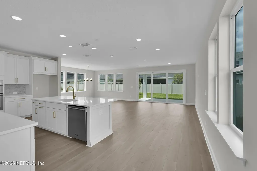 216 Dawes Avenue Ponte Vedra FL 32081