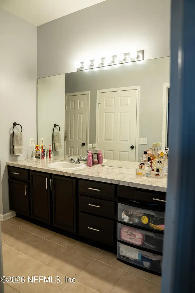 7990 Baymeadows Road E Jacksonville FL 32256