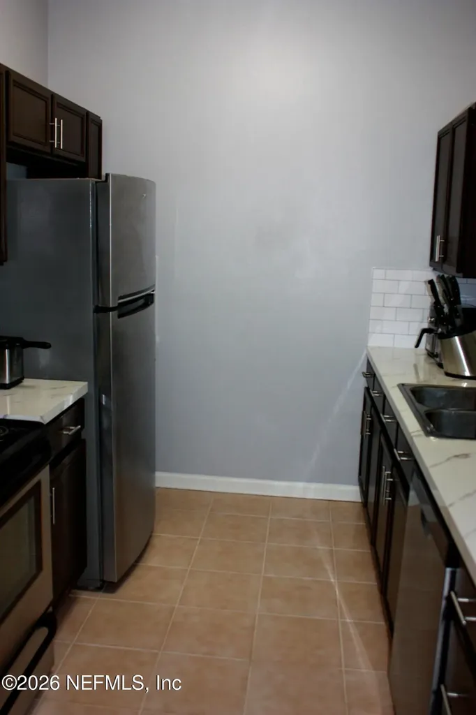 7990 Baymeadows Road E Jacksonville FL 32256