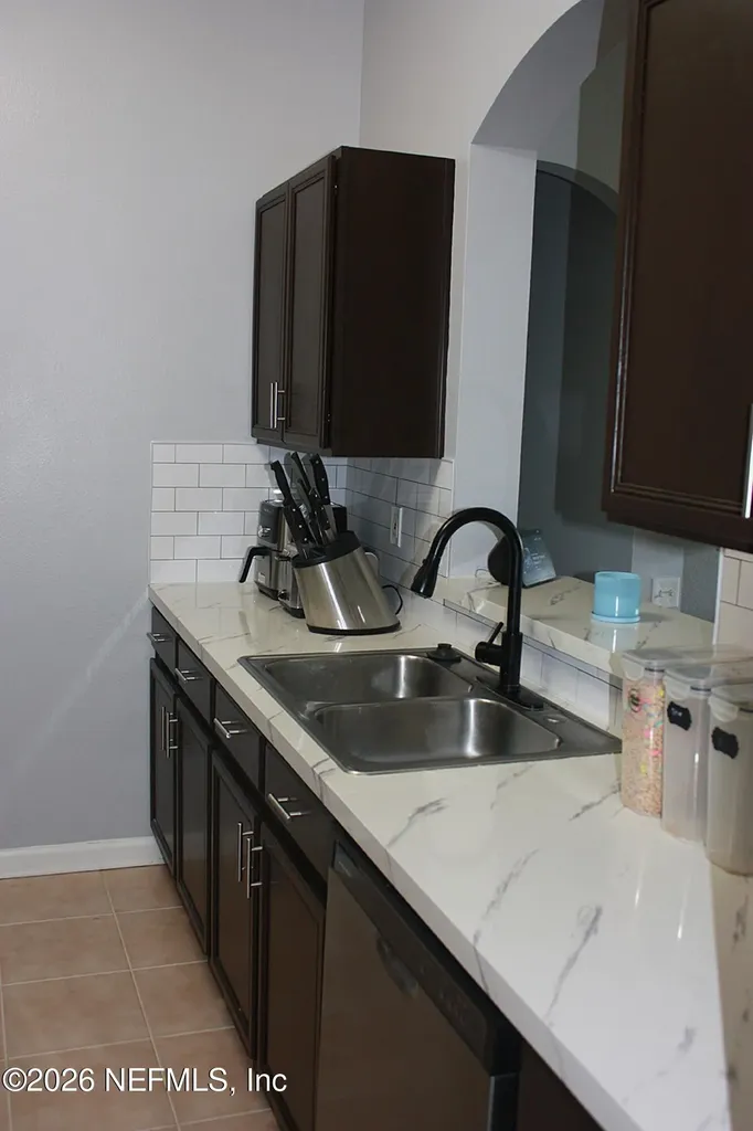 7990 Baymeadows Road E Jacksonville FL 32256