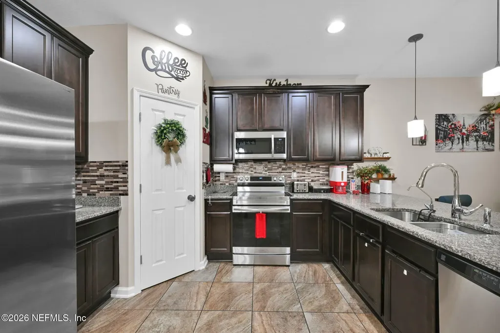 11614 Carson Lake Drive W Jacksonville FL 32221