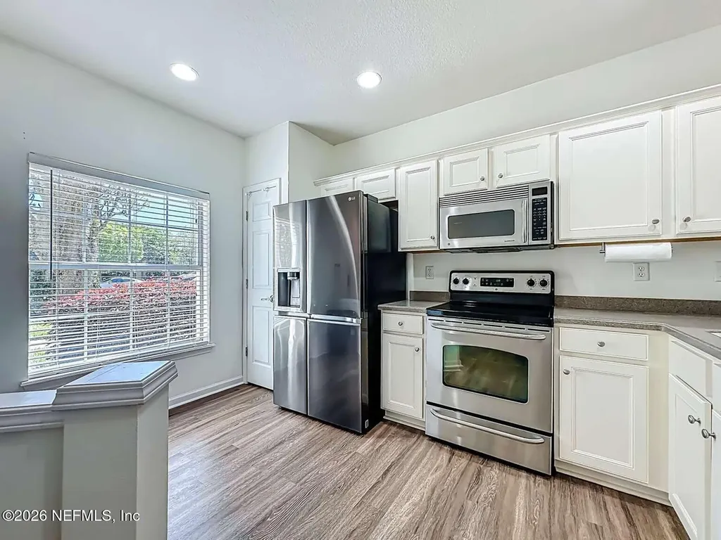 8107 Summer Point Court Jacksonville FL 32256