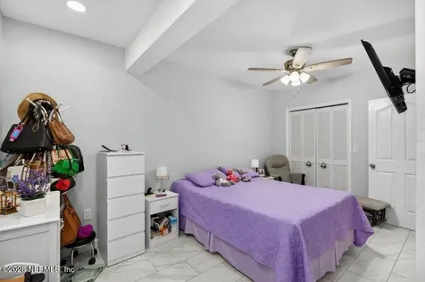 5656 Fargo Drive N Jacksonville FL 32207