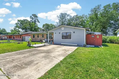 5656 Fargo Drive N Jacksonville FL 32207