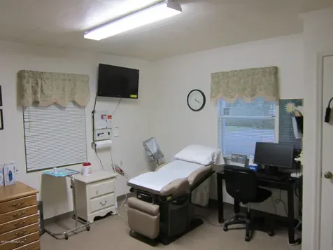 1326 Fl-100 Melrose FL 32666
