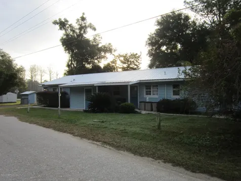 1326 Fl-100 Melrose FL 32666