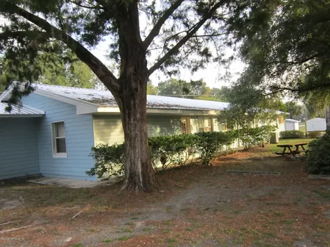 1326 Fl-100 Melrose FL 32666