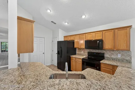 8098 Keswick Court Jacksonville FL 32244