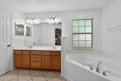 8098 Keswick Court Jacksonville FL 32244