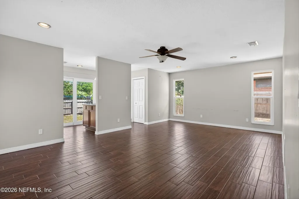 5353 Riverton Road Jacksonville FL 32277