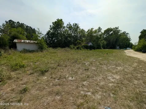 115 Tyre Road Palatka FL 32177
