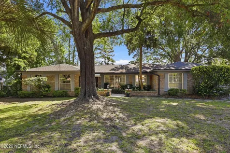 1361 Blackhawk Trail E Jacksonville FL 32225