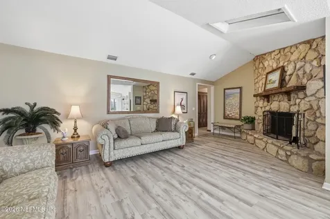 1361 Blackhawk Trail E Jacksonville FL 32225