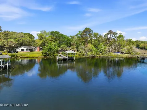 1361 Blackhawk Trail E Jacksonville FL 32225
