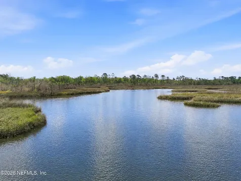 1361 Blackhawk Trail E Jacksonville FL 32225