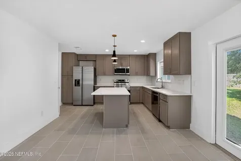 1124 Sunray Court Jacksonville FL 32218