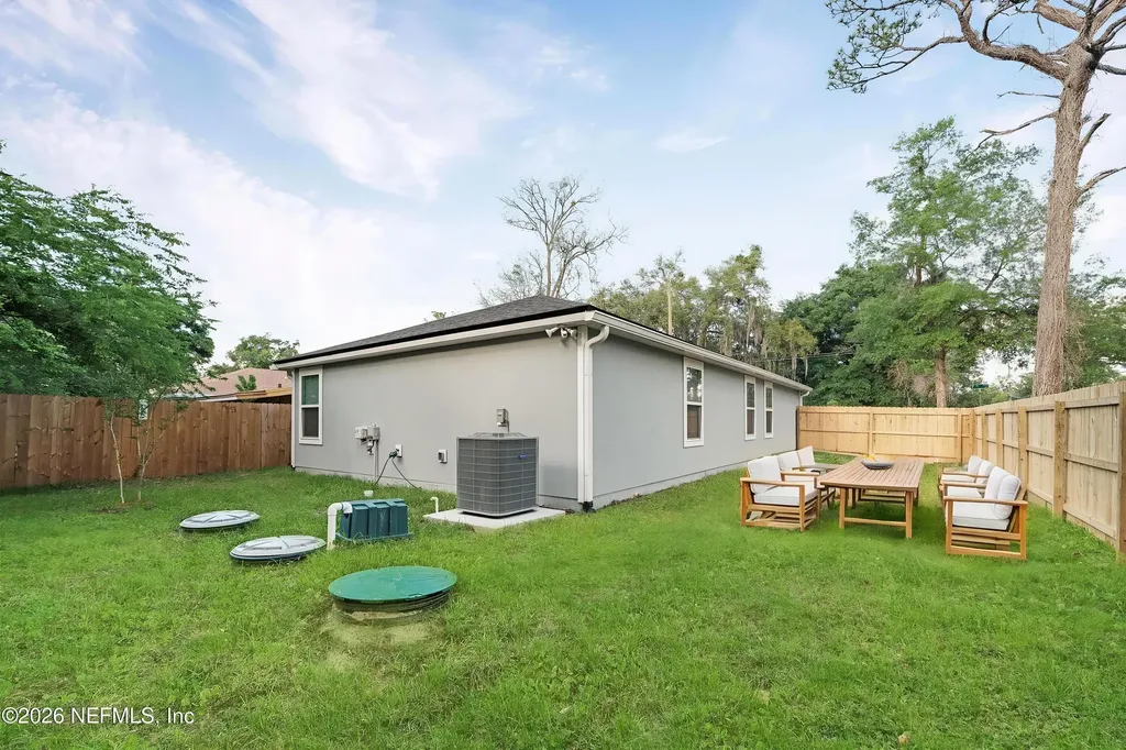 8704 7th Avenue Jacksonville FL 32208