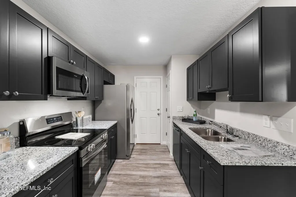 8704 7th Avenue Jacksonville FL 32208
