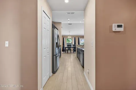 6413 Rising Sun Drive Jacksonville FL 32218