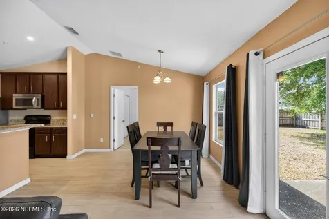 6413 Rising Sun Drive Jacksonville FL 32218