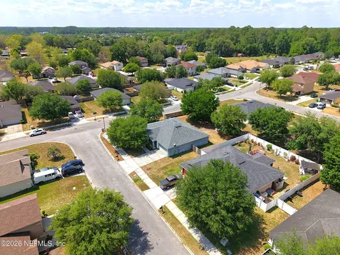 6413 Rising Sun Drive Jacksonville FL 32218