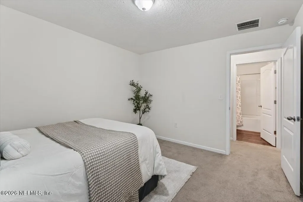 7940 Meadow Walk Lane Jacksonville FL 32256